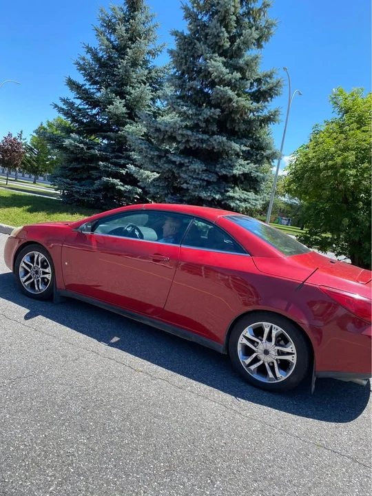 2007 Pontiac G6 - Image 2 of 6