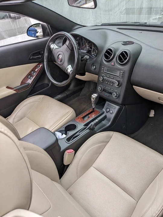 2007 Pontiac G6 - Image 2 of 4