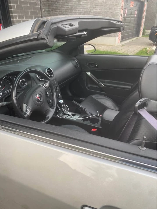 2007 Pontiac G6 - Image 2 of 9