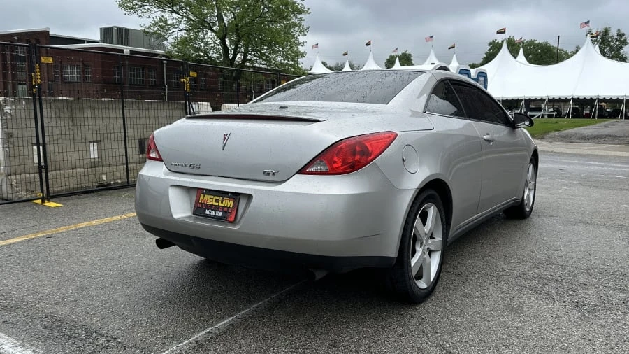 2007 Pontiac G6 - Image 2 of 4