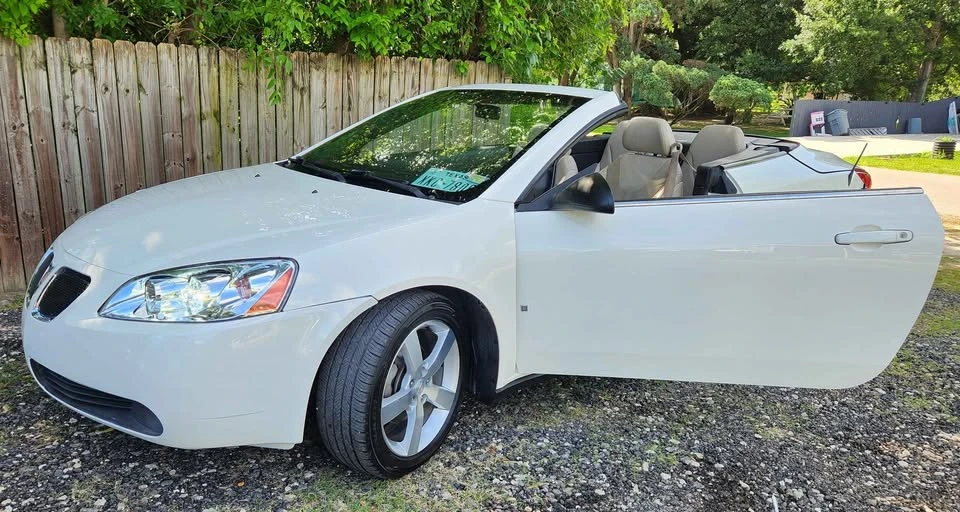 2007 Pontiac G6 - Image 2 of 12