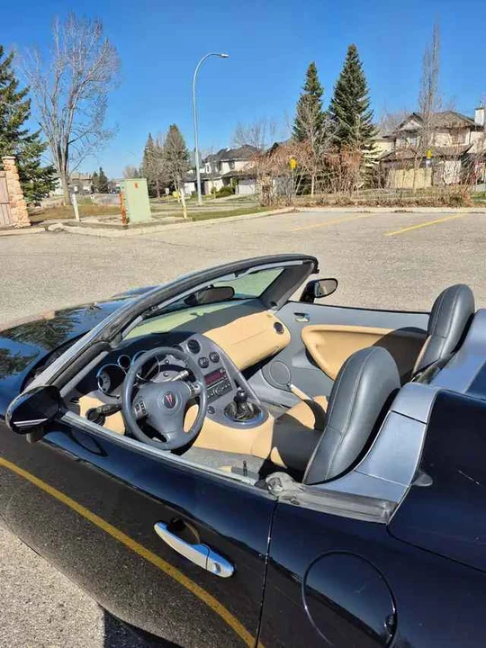 2007 Pontiac Solstice - Image 2 of 5