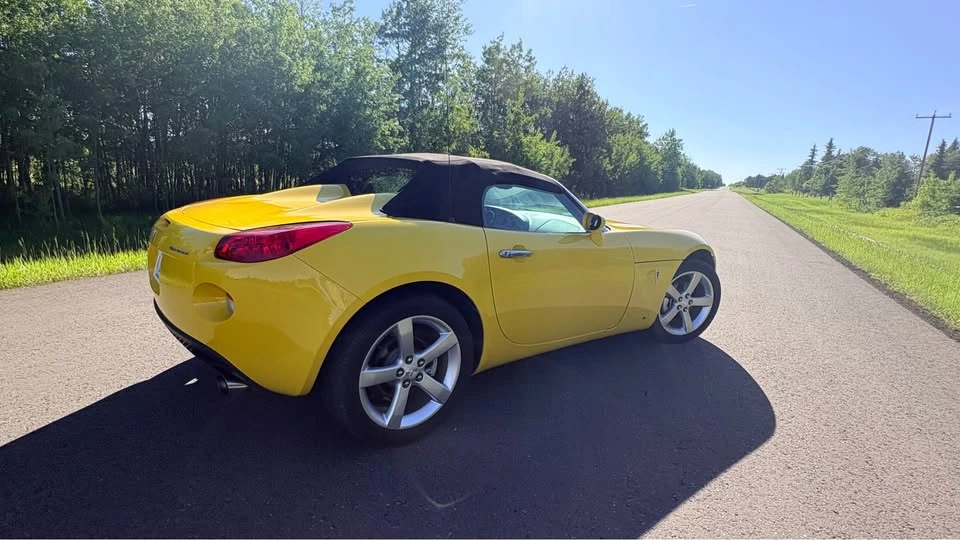 2007 Pontiac Solstice - Image 9 of 13