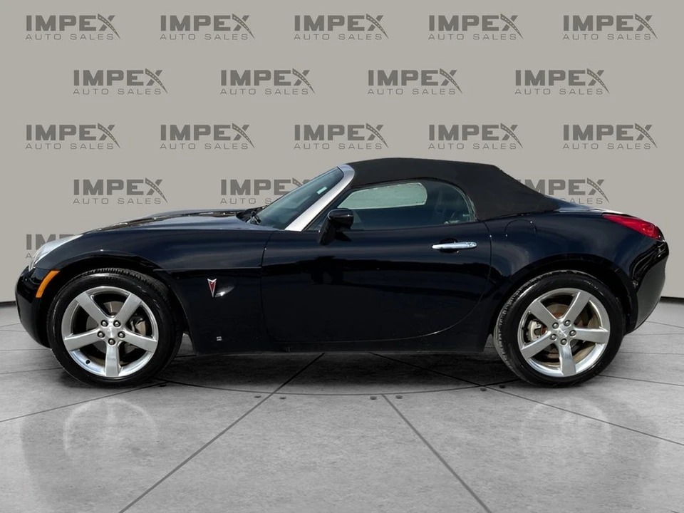 2007 Pontiac Solstice - Image 2 of 12