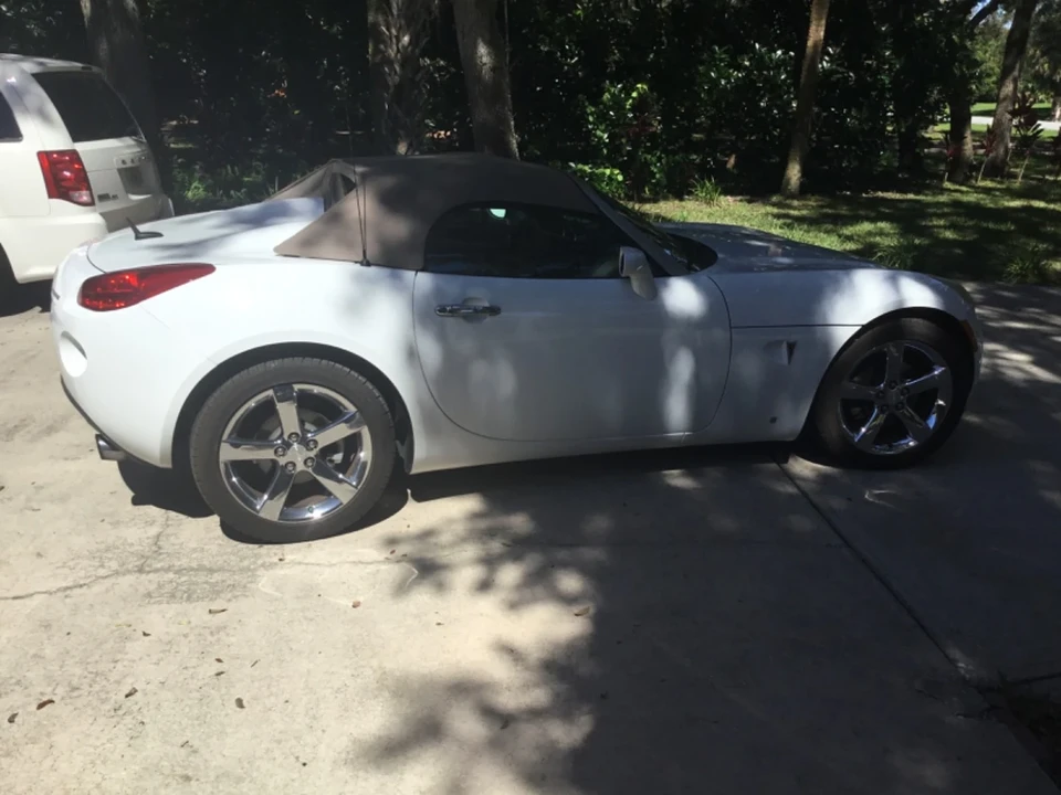 2007 Pontiac Solstice - Image 8 of 8