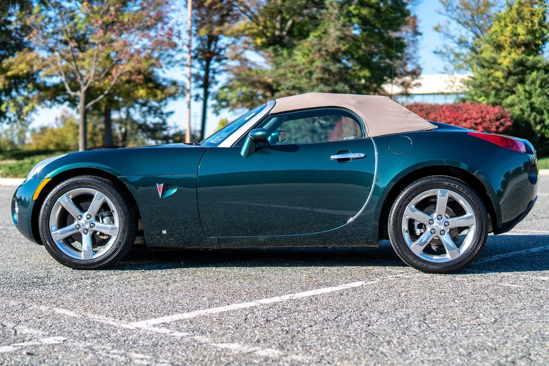 2007 Pontiac Solstice - Image 16 of 31