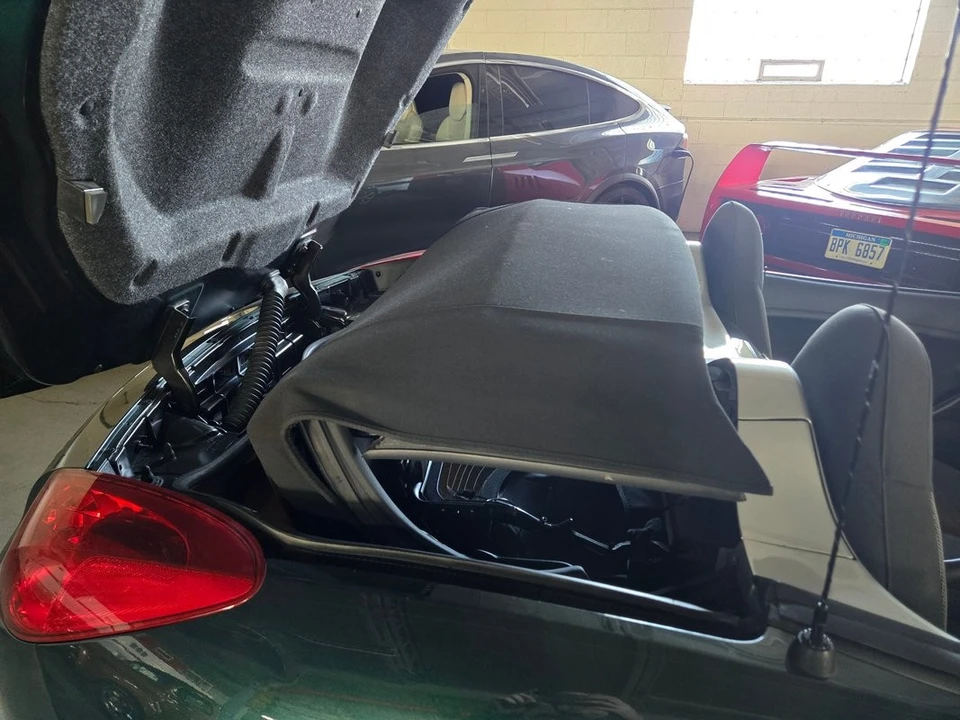 2007 Pontiac Solstice - Image 19 of 26