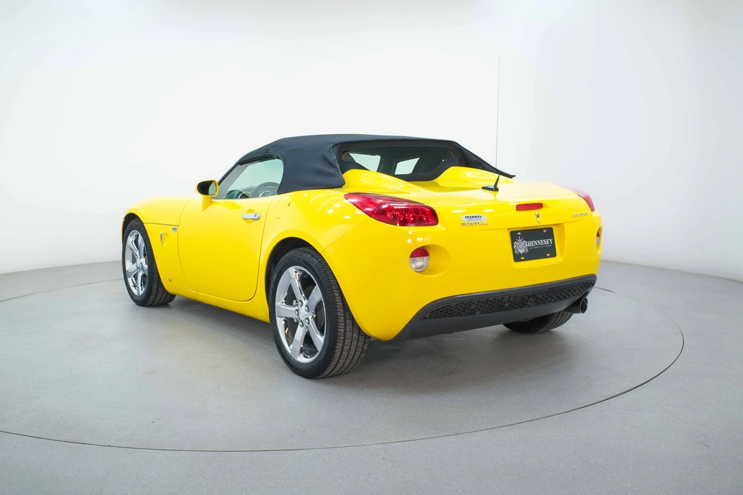 2007 Pontiac Solstice - Image 8 of 31