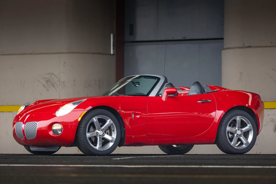2007 Pontiac Solstice - Image 16 of 31