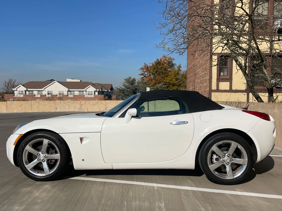 2007 Pontiac Solstice - Image 23 of 31