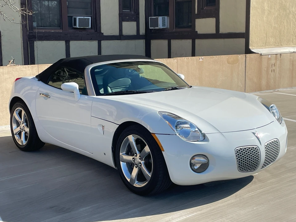 2007 Pontiac Solstice - Image 29 of 31