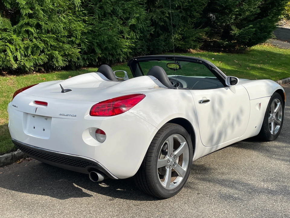 2007 Pontiac Solstice - Image 14 of 31