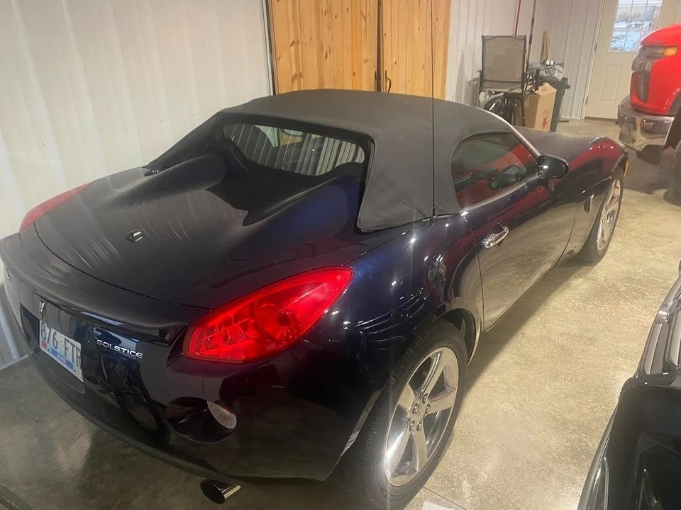 2007 Pontiac Solstice - Image 3 of 4