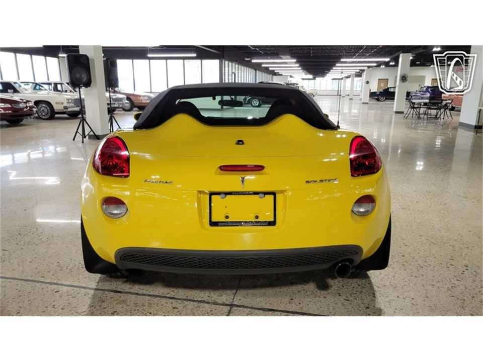 2007 Pontiac Solstice - Image 2 of 31