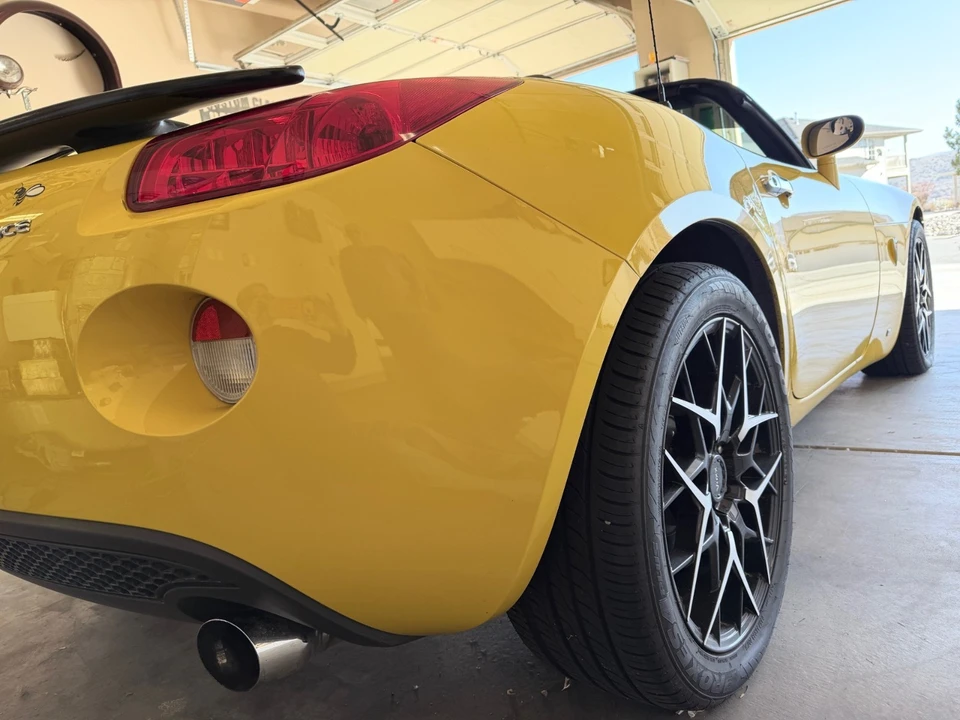 2007 Pontiac Solstice - Image 14 of 21