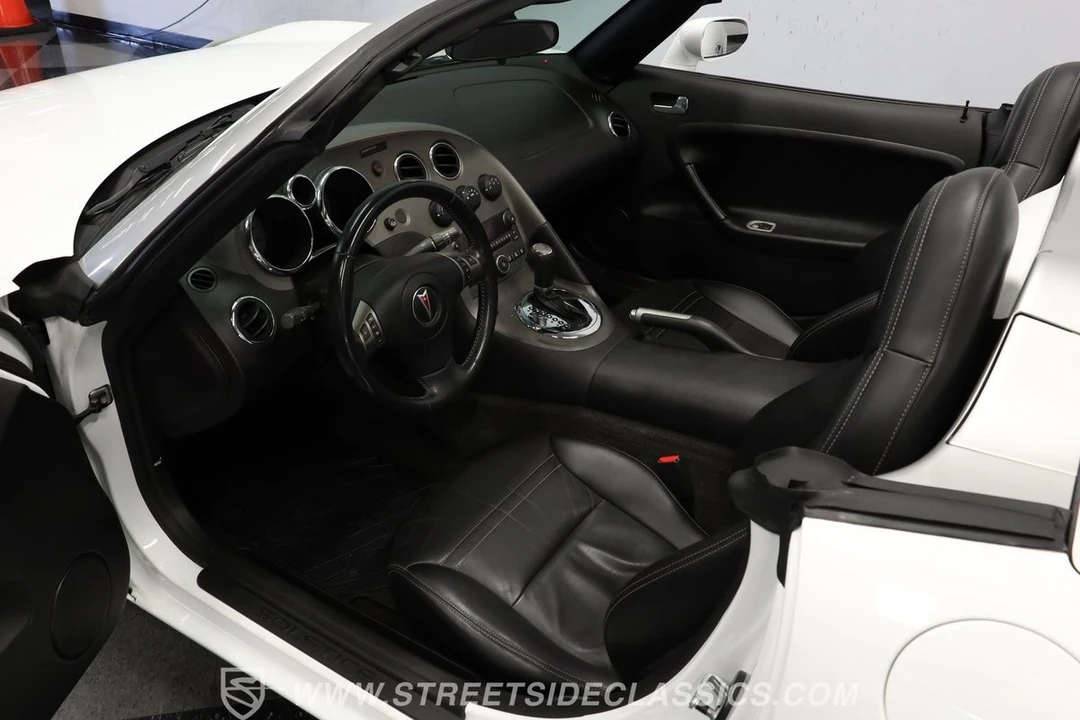 2007 Pontiac Solstice - Image 5 of 12