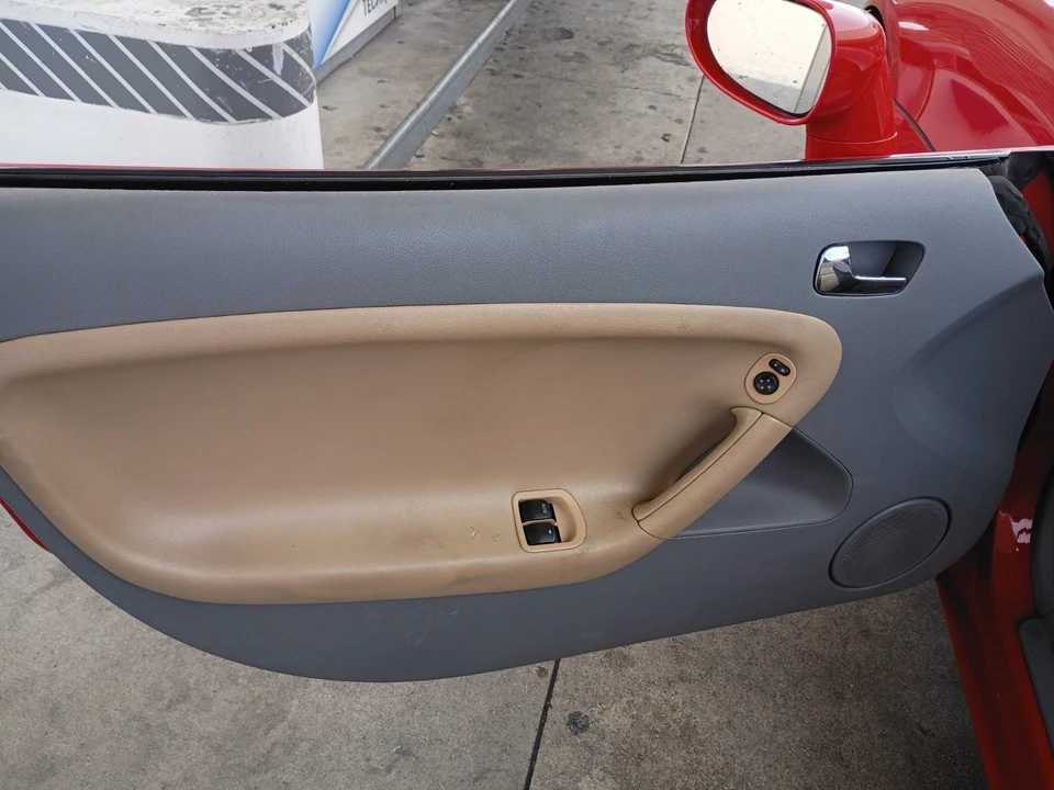 2007 Pontiac Solstice - Image 18 of 24