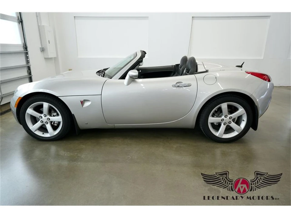 2007 Pontiac Solstice - Image 2 of 31