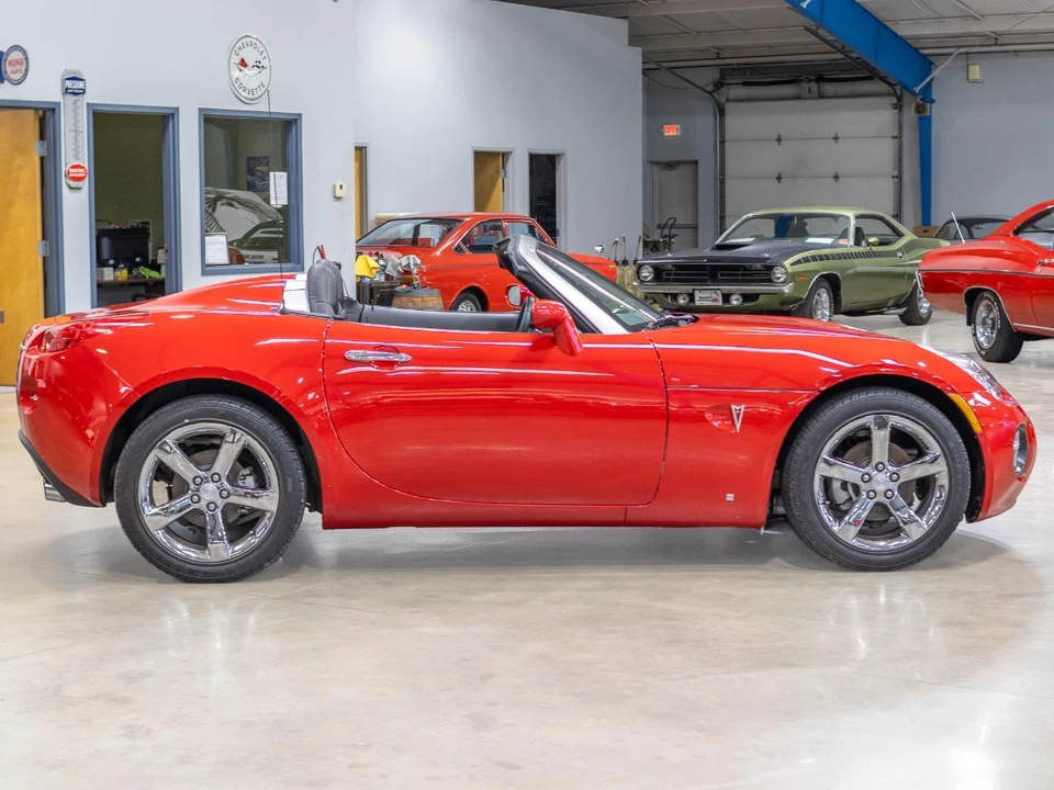 2007 Pontiac Solstice - Image 8 of 31