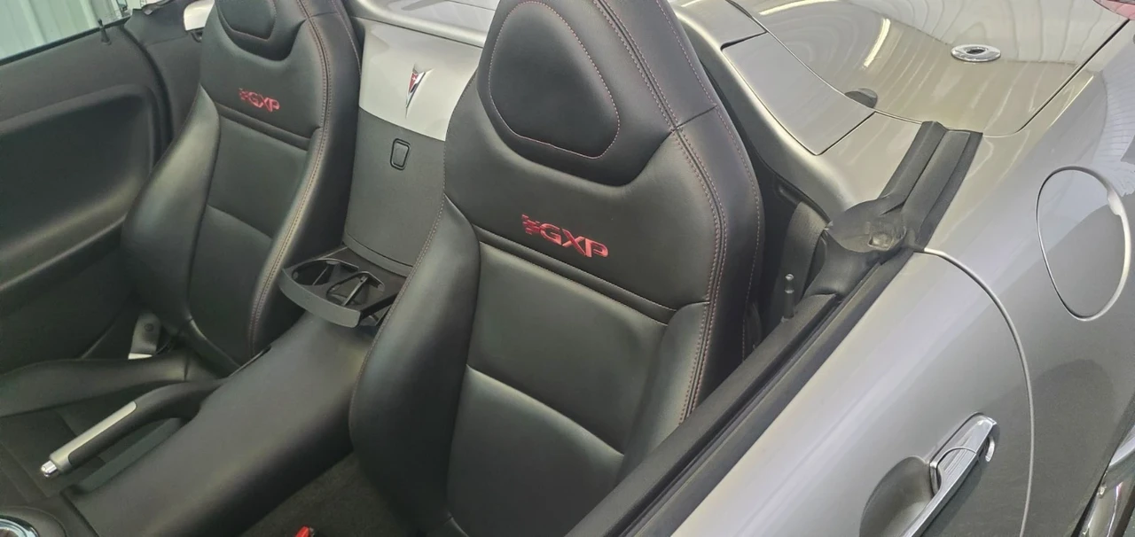 2007 Pontiac Solstice - Image 2 of 13