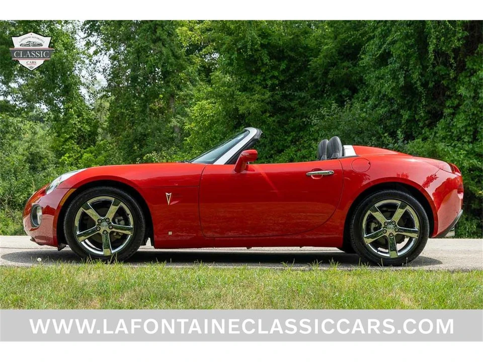 2007 Pontiac Solstice GXP - Image 8 of 31