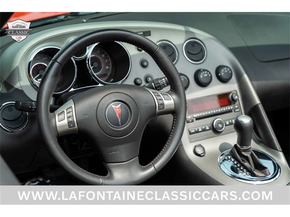 2007 Pontiac Solstice GXP - Image 12 of 31