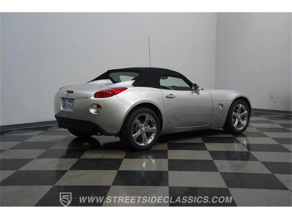 2007 Pontiac Solstice GXP - Image 11 of 31