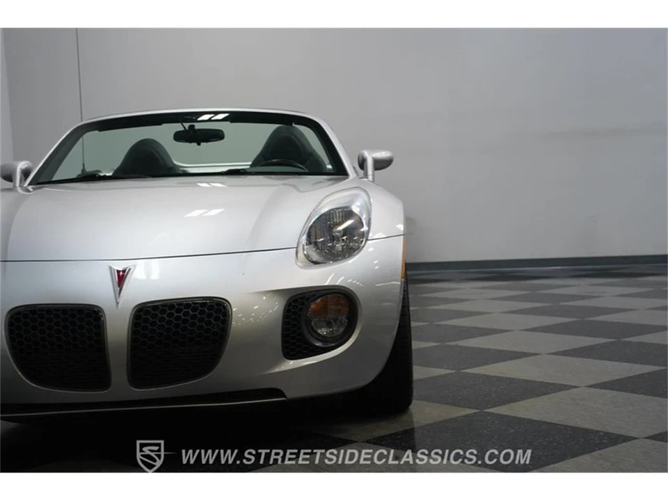 2007 Pontiac Solstice GXP - Image 18 of 31