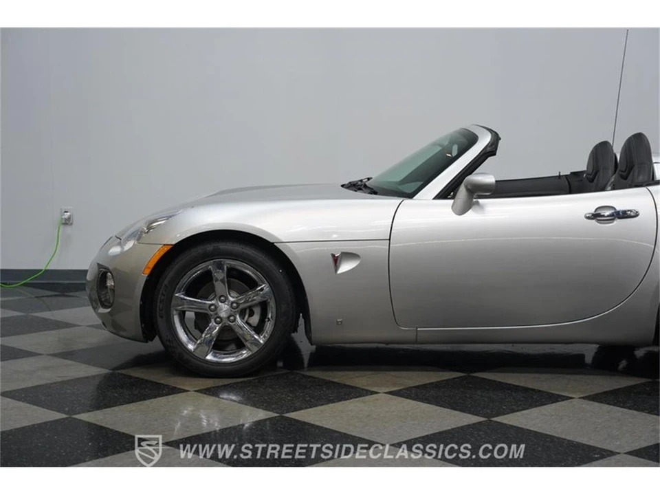 2007 Pontiac Solstice GXP - Image 21 of 31