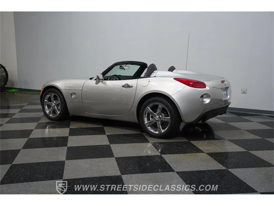 2007 Pontiac Solstice GXP - Image 7 of 31