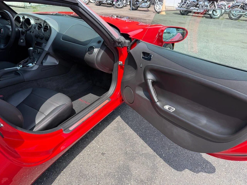 2007 Pontiac Solstice - Image 10 of 28
