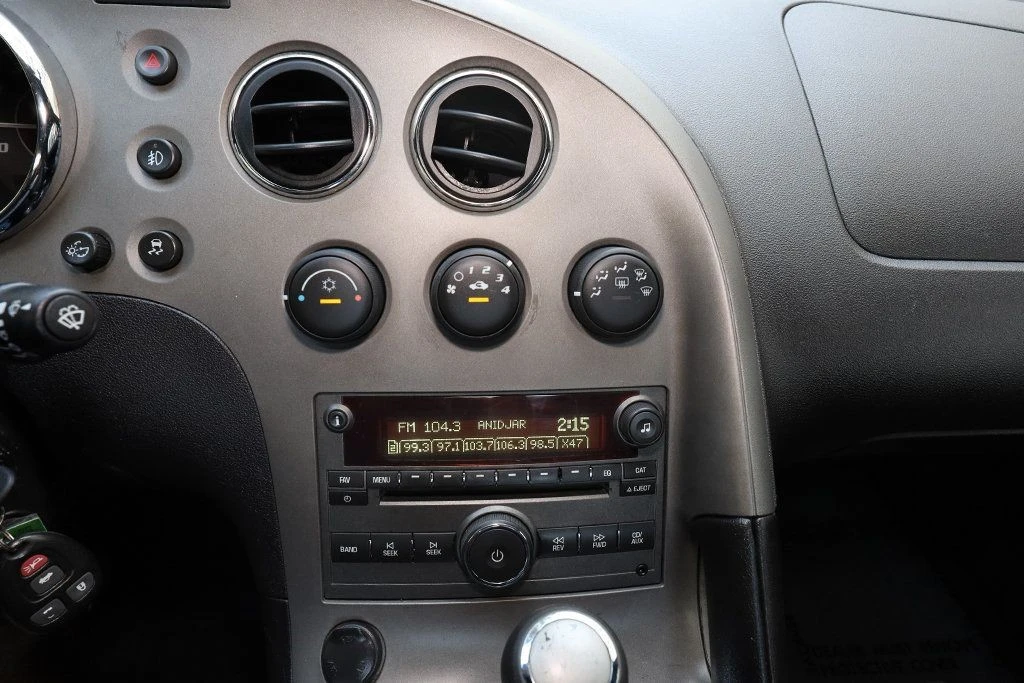 2007 Pontiac Solstice GXP - Image 11 of 12