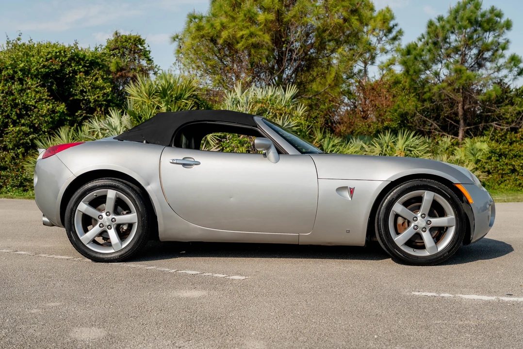 2007 Pontiac Solstice - Image 15 of 31