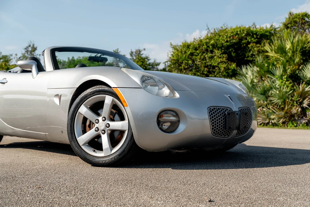2007 Pontiac Solstice - Image 17 of 31