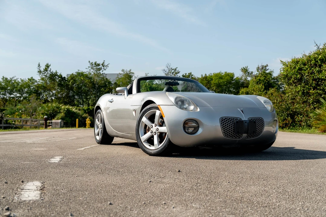 2007 Pontiac Solstice - Image 4 of 31