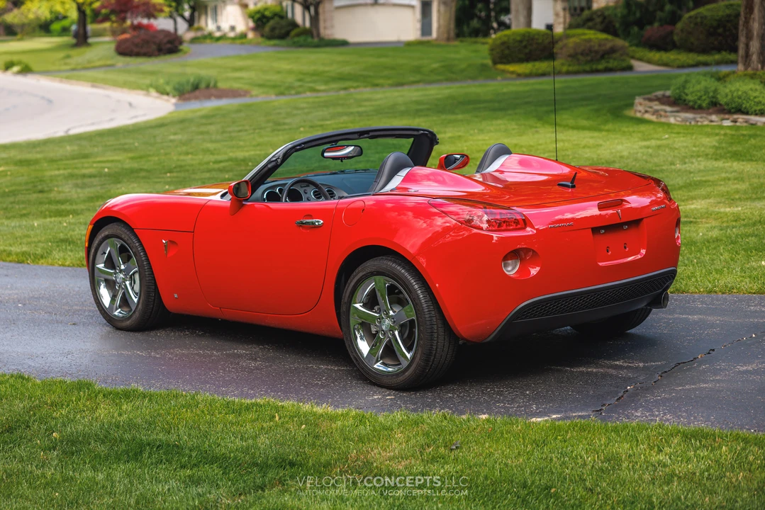2007 Pontiac Solstice - Image 12 of 31
