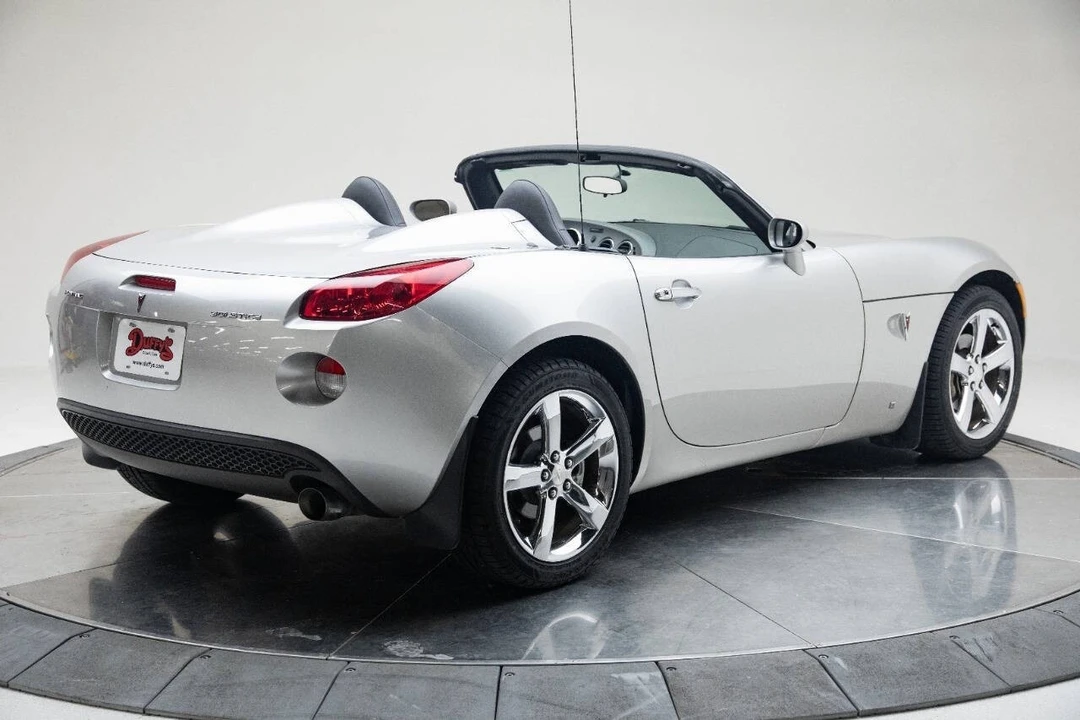 2007 Pontiac Solstice - Image 13 of 21
