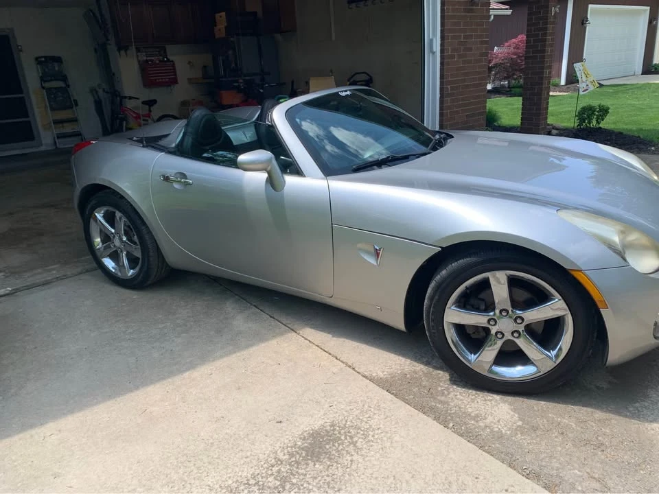 2007 Pontiac Solstice - Image 2 of 8