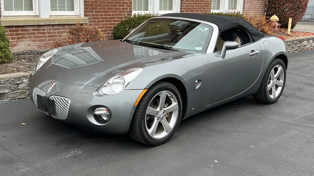 2007 Pontiac Solstice - Image 9 of 11