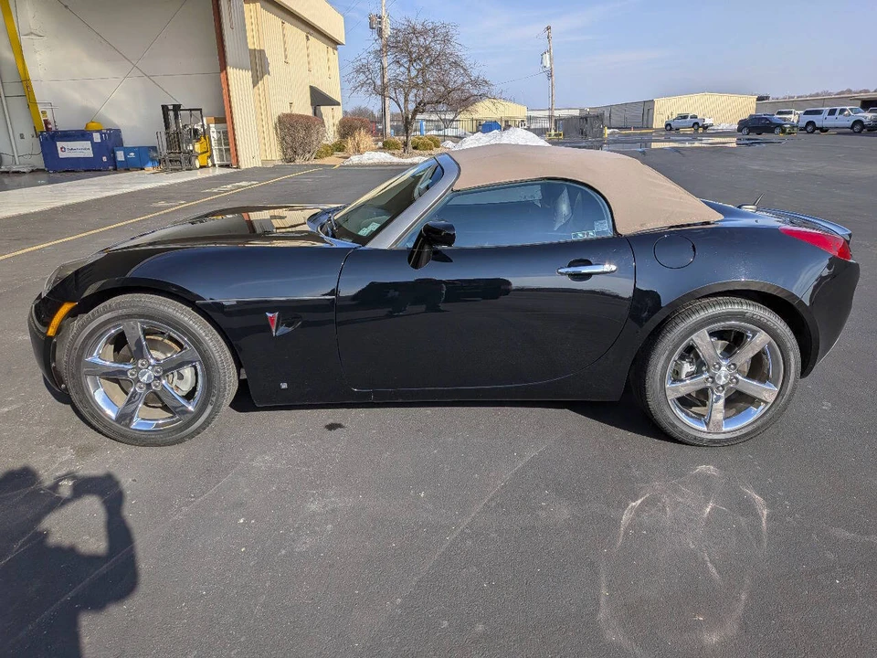 2007 Pontiac Solstice - Image 8 of 17