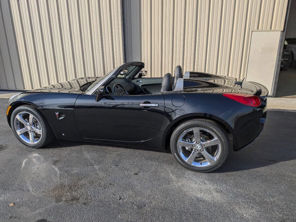 2007 Pontiac Solstice - Image 3 of 17