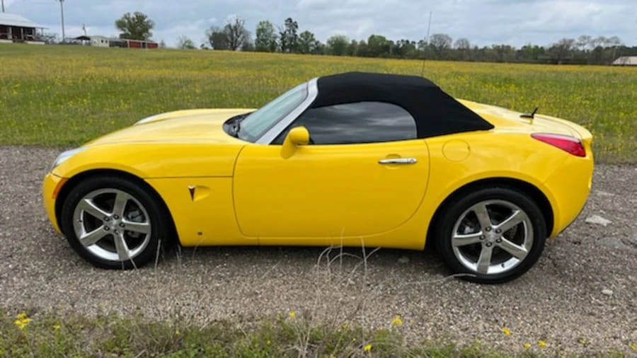 2007 Pontiac Solstice - Image 19 of 20