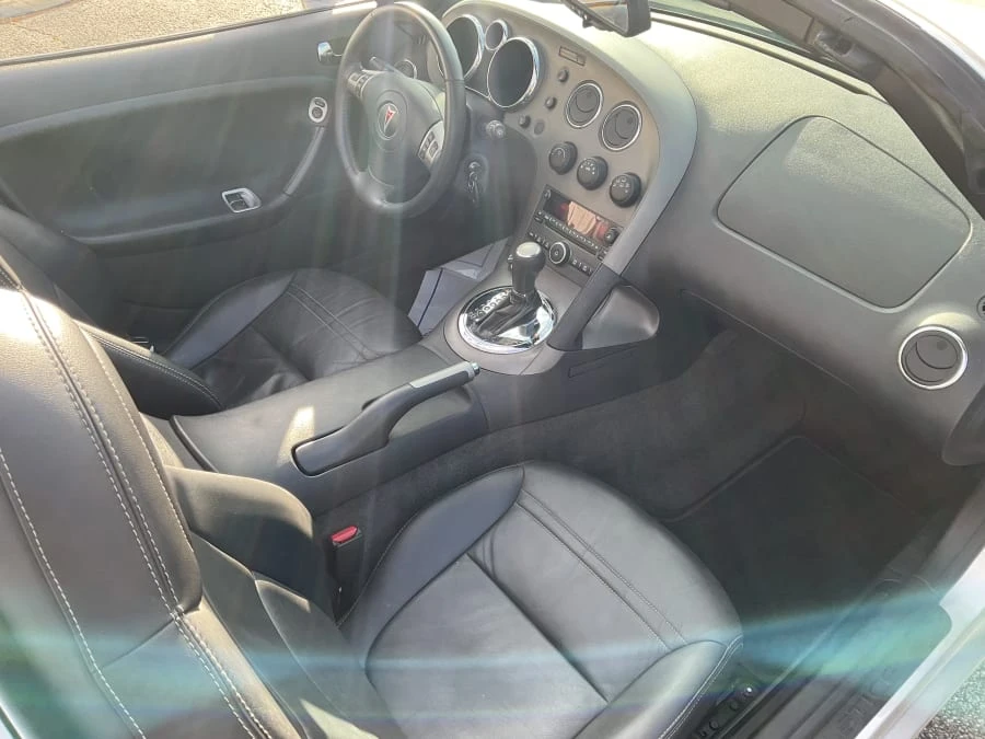 2007 Pontiac Solstice - Image 8 of 11