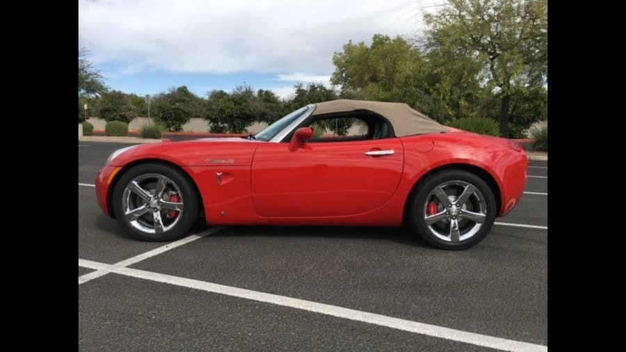2007 Pontiac Solstice - Image 2 of 11