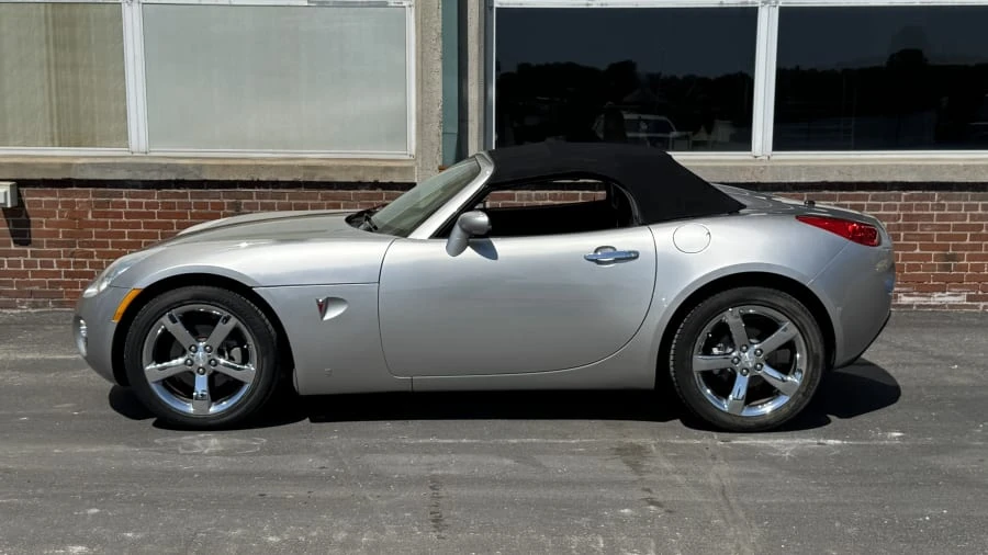 2007 Pontiac Solstice - Image 5 of 13