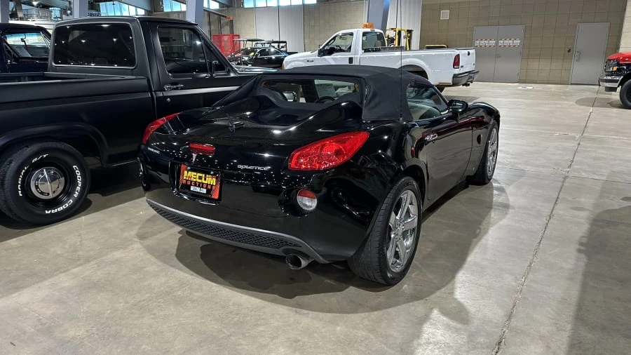 2007 Pontiac Solstice - Image 2 of 4