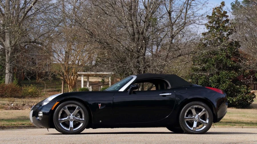 2007 Pontiac Solstice - Image 2 of 12