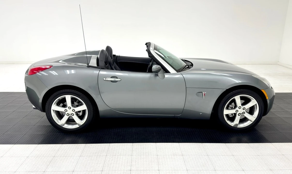 2007 Pontiac Solstice - Image 9 of 12