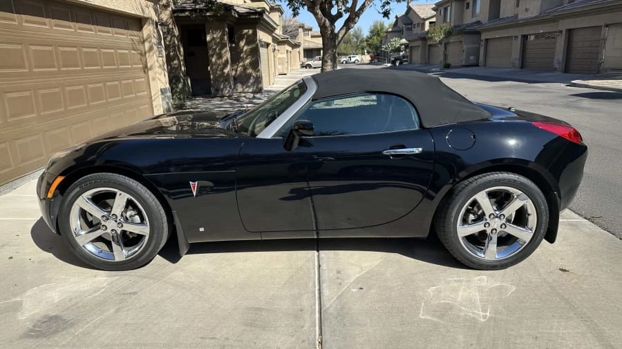 2007 Pontiac Solstice - Image 2 of 21