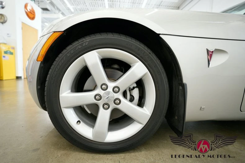2007 Pontiac Solstice GXP - Image 13 of 31